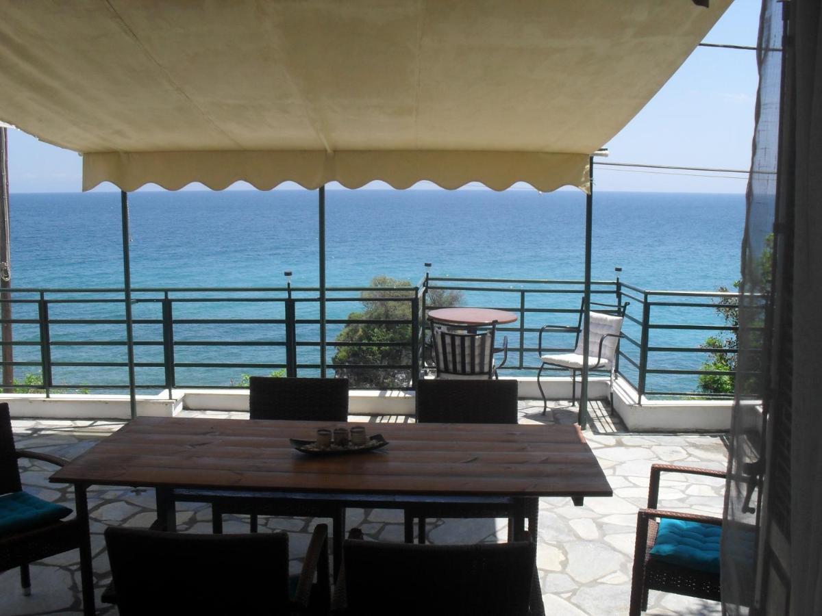 Kamari Guesthouse Keramídi Kültér fotó